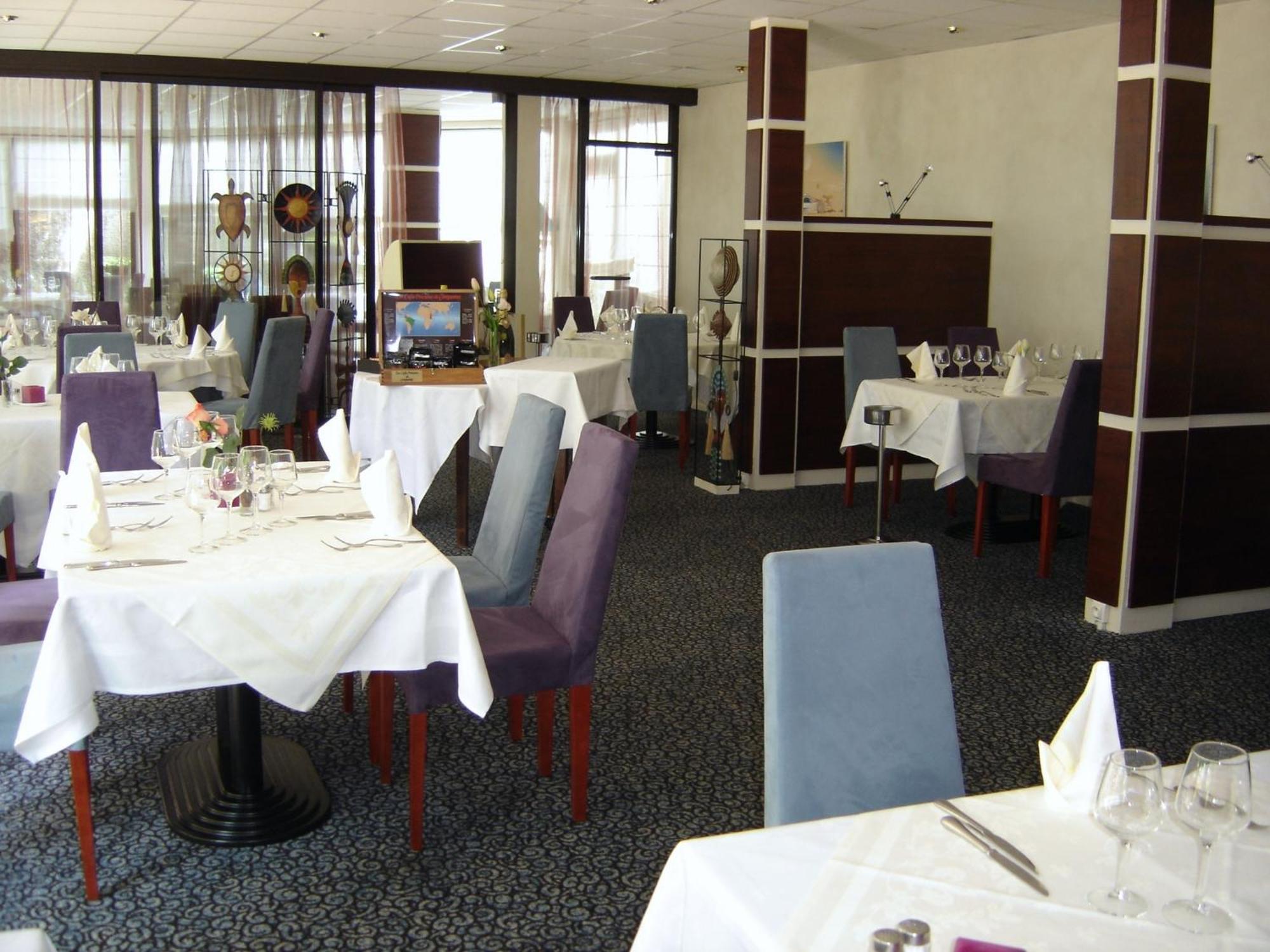 Hotel Restaurant Du Parc De La Colombiere ดีจอง ภายนอก รูปภาพ
