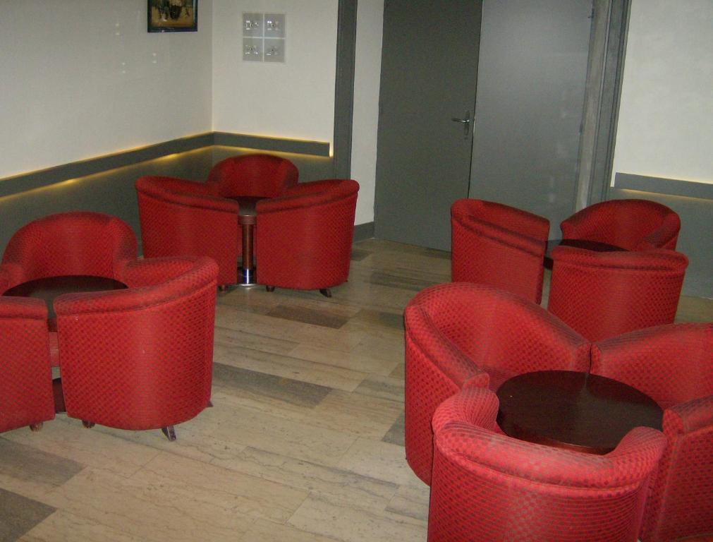 Hotel Restaurant Du Parc De La Colombiere ดีจอง ภายนอก รูปภาพ